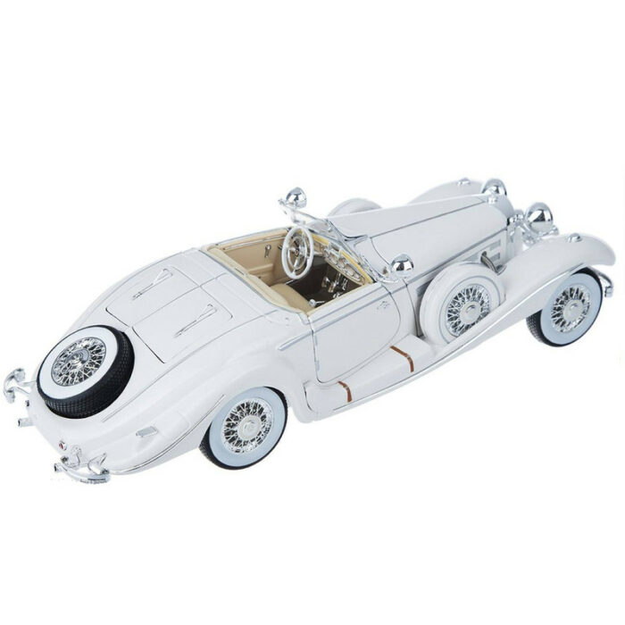 ماشین بازی مایستو مدل Benz classic کد 1936